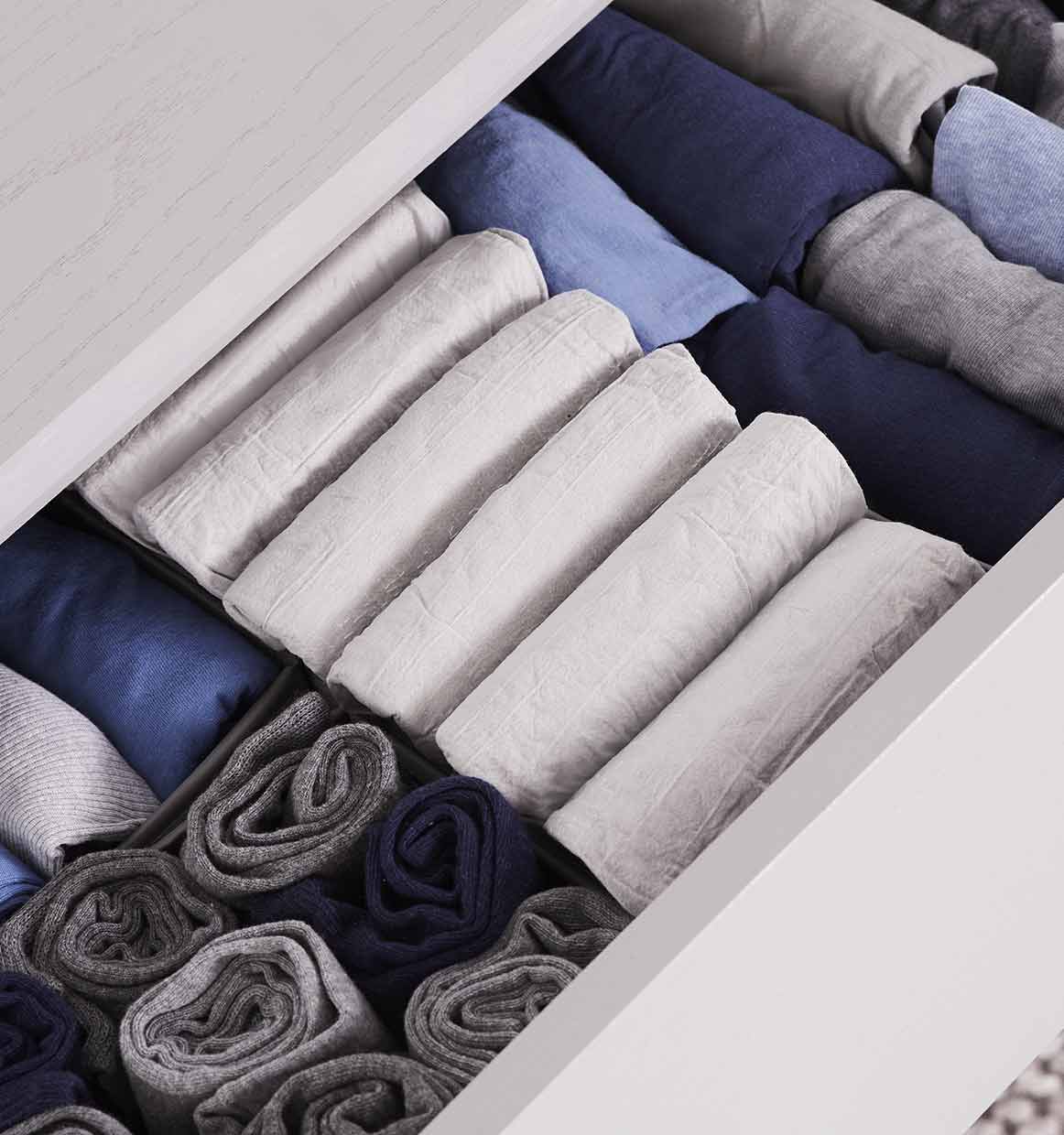 Depend® Incontinence Fresh Protection™ Plus+ Underwear for Men Feature: Convenient storage to fit into your lifestyle